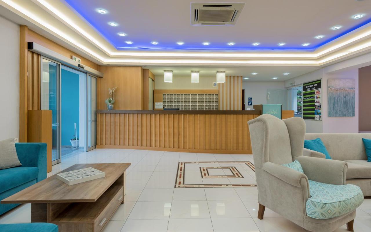 Denny'S Inn Kalamaki  Ngoại thất bức ảnh