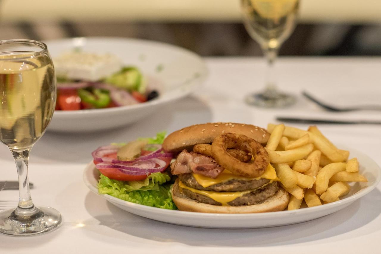 Denny'S Inn Kalamaki  Ngoại thất bức ảnh